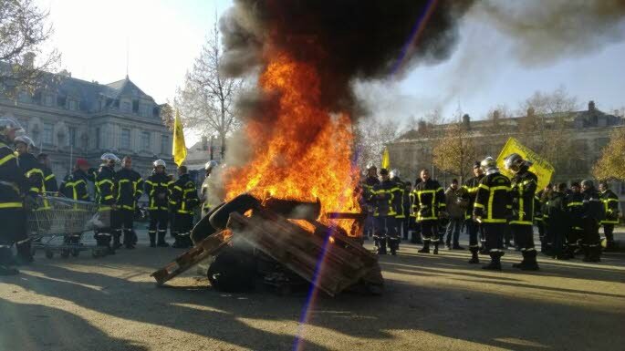 Grenoble des incidents à la manifestation des fonctionnaires départementaux