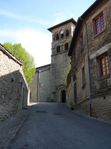 Saint_Donat_sur_l_Herbasse__glise_Saint_Pierre_et_Saint_Paul_5