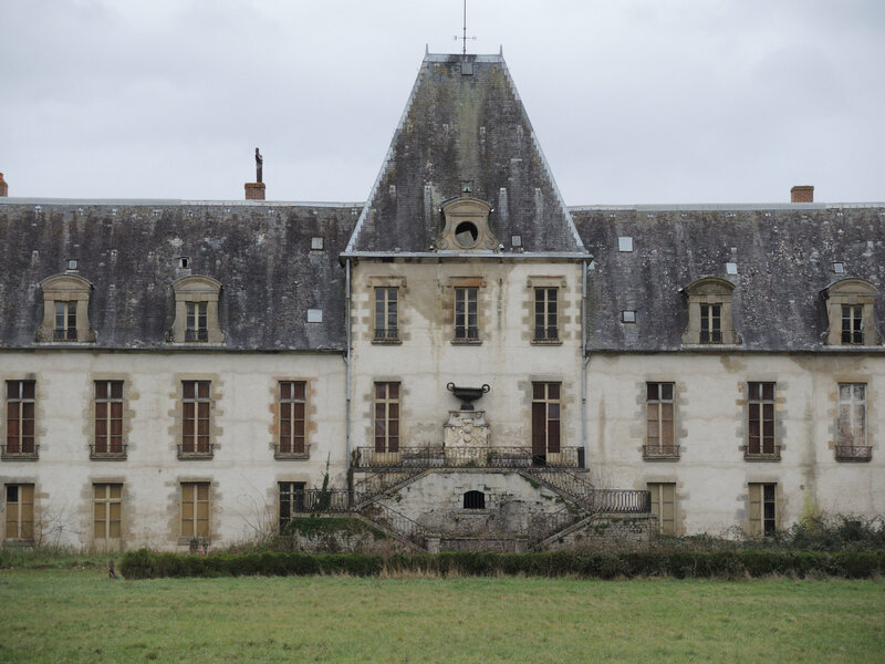 Lurcy-Lévis, Château de Lévis