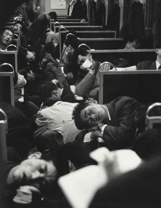 med_03-people-sleeping-in-a-night-train-1964-nicolas-bouvier-musee-de-l-elysee-lausanne-3-jpg