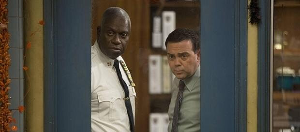 andre-braugher-and-joe-lo-truglio-play-capt-ray-holt-and-det-charles-boyle-in-the-fox-comedy-brooklyn-nine-nine-spoilertvfox_1538503
