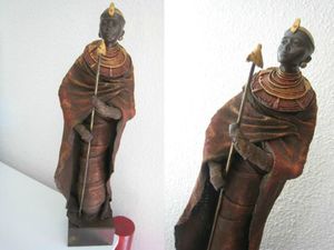 statue massai