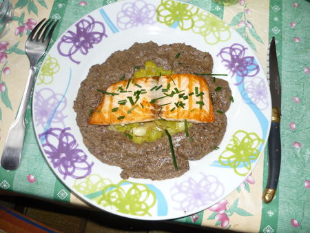 Saumon_po_l____la_creme_de_lentille_et_sa_fondue_de_poireaux_001