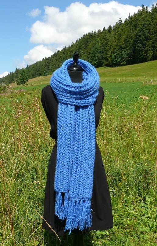 Echarpe brioche bleue 2