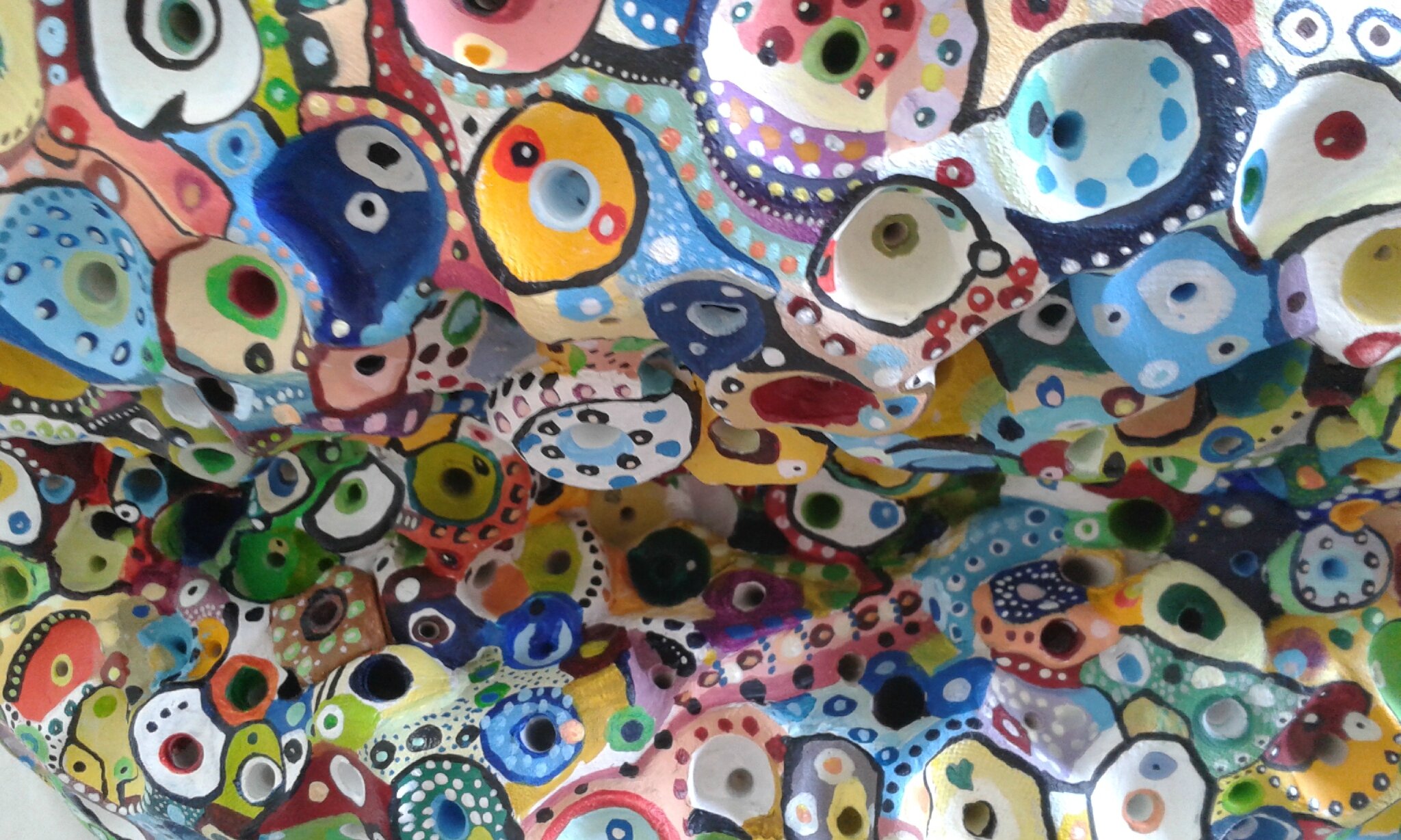 Hervé THAREL SCHMIMBLOCK'S erda 2015 - acrylique sur argile Ø ± 30cm détail6