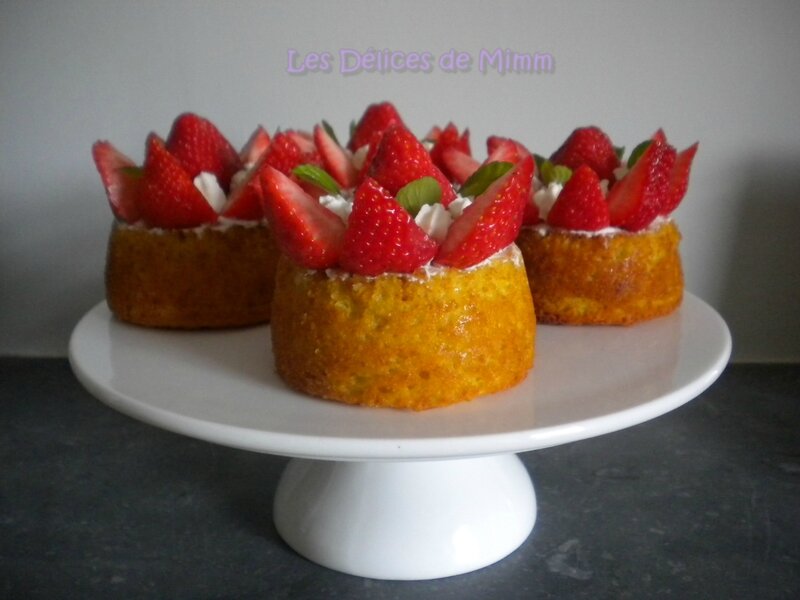 Petits gâteaux fraises et chantilly 2