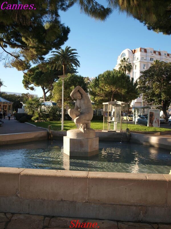 le 21 décembre 2014 fontaine sur l'esplanade du festival à Cannes