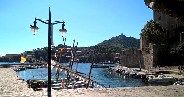 201808 le port de Collioure avec barques catalane