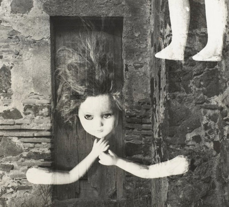 Kati Horna - Doll part, 1938