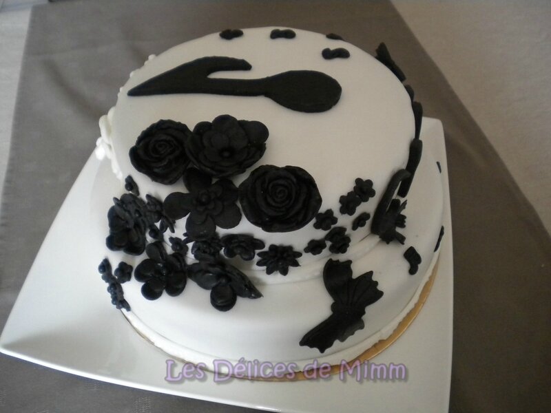 Gâteau Notes de Musique en noir et blanc 4