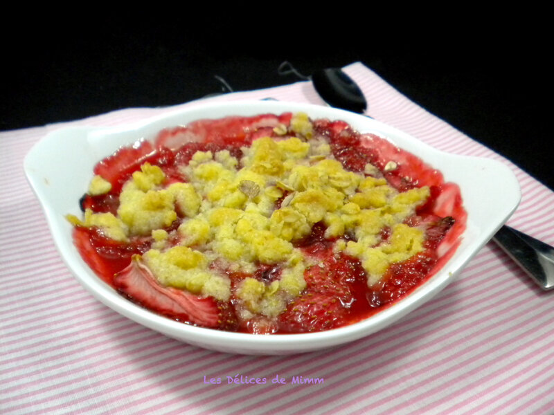 Crumble aux fraises tout simplement 2