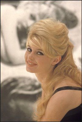 1958-robe_noire-par_Tikhomiroff-053-1