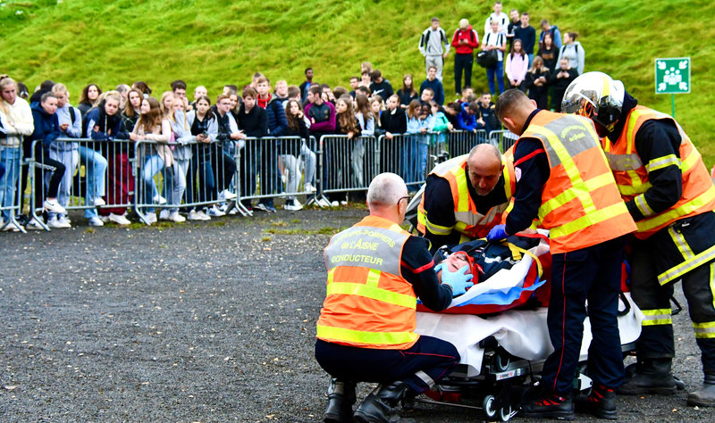 LYCÉE JOLIOT-CURIE SÉCURITÉ ROUTIÈRE 2023 accident pompiers