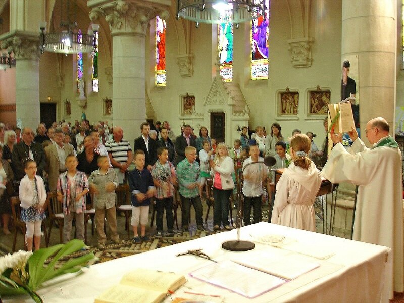 2013-06-19-entrées en eucharistie-VIEUX-BERQUIN (5)