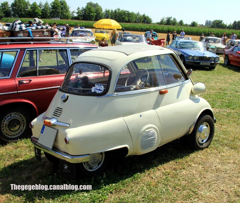 Bmw isetta 250 (6ème Fête Autorétro étang d' Ohnenheim) 02