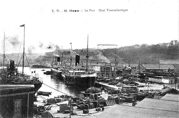 Oran- 144- travail sur les quais