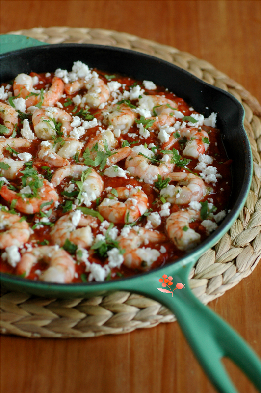 Skillet crevettes-tomates-épices-feta