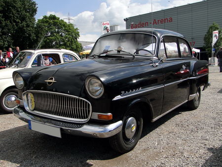 OPEL Olympia Rekord Berline 2 portes 1957 RegioMotoClassica 2010 1