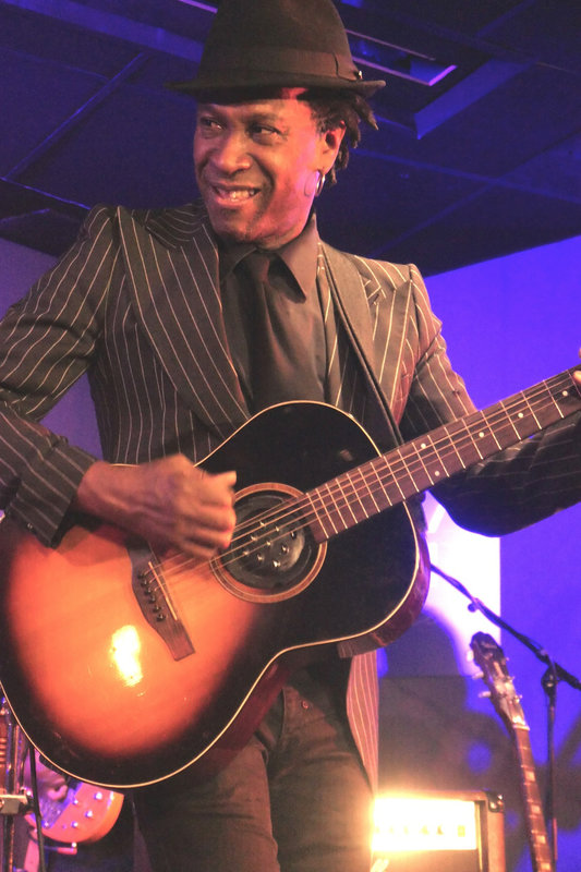 2023 04 06 Bai Kamara Jazz Club Etoile (24)