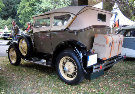 Ford_type_A_180_phaeton_de_1930_02