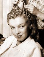 1947-Fox_studios-dressing_room-hair-020-2