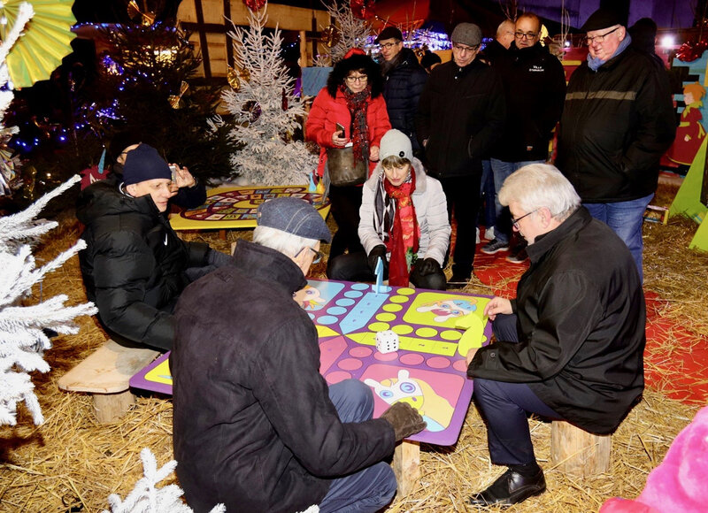 MARCHÉ NOËL 2018 SALLE JEUX PÈRE NOËL JJT