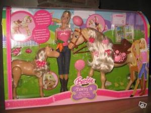 Barbie_cheval_trotteur_et_poulain_350_525