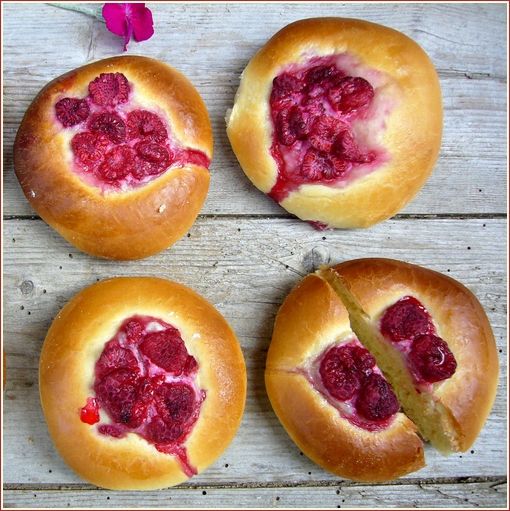 raspberry buns1