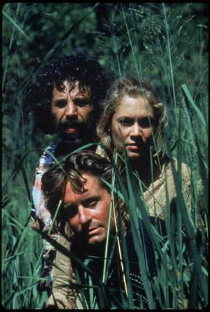 romancing_the_stone_movie_image_michael_douglas_and_kathleen_turner__1_