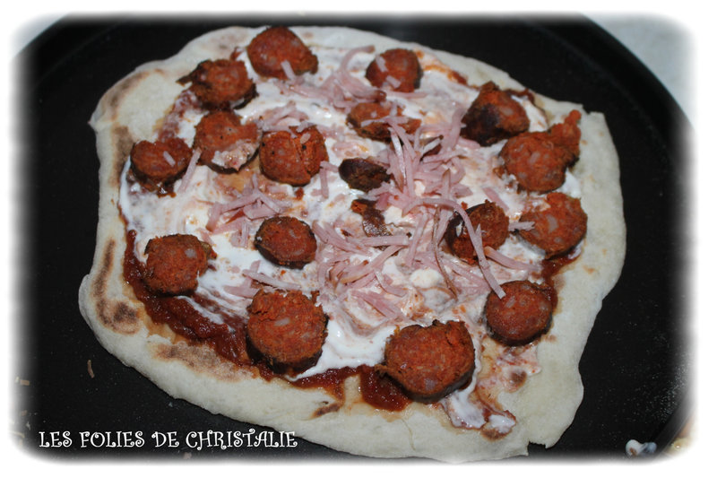 Flat bread pizza chorizo 2