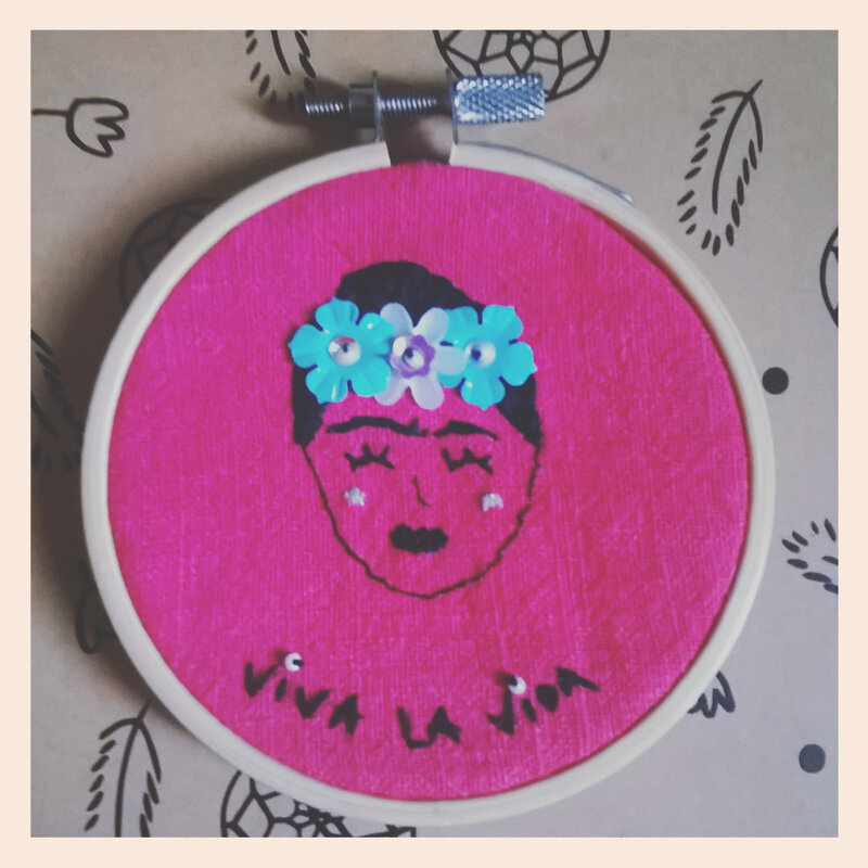 broderie-frida-kahlo-viva-la-vada