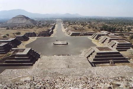 rusty_james_archeologie_pyramide_mexique