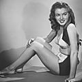 1945 - Norma Jeane mannequin pour maillots de bain