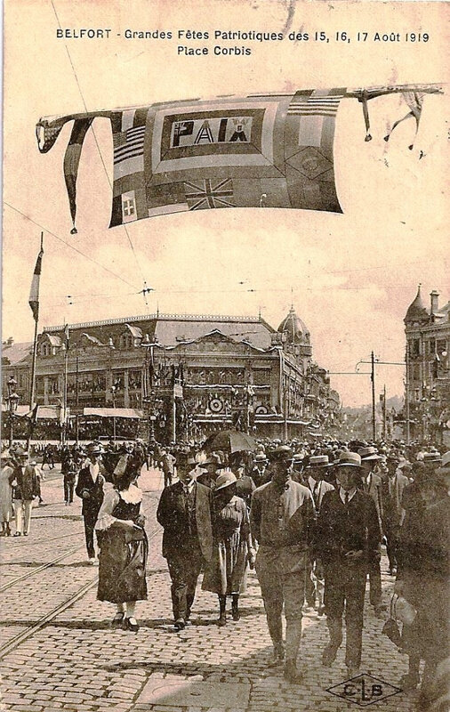 9 1919 08 15 Belfort CPA Fêtes patriotiques Place Corbis Public