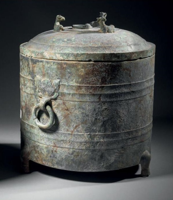 Vase cylindrique Jiuzun, Vietnam, Dông Son, 1er siècle av