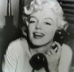 1958_Marilyn_WhiteDress_01_Sofa_phone_020