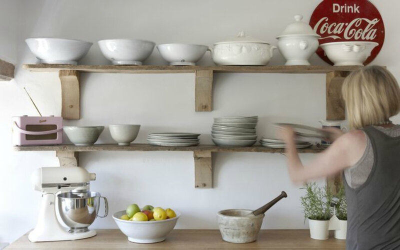 cotswolds-cottage-hope-farm-open-shelves