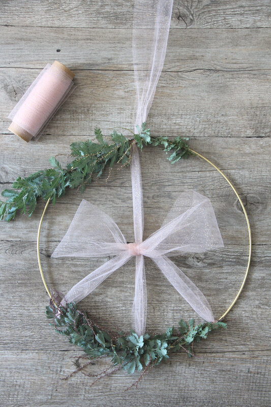 couronne_noel_ruban_noeud_vegetaux