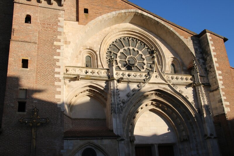 Portail et rosace de la cathédrale Sainte-Etienne