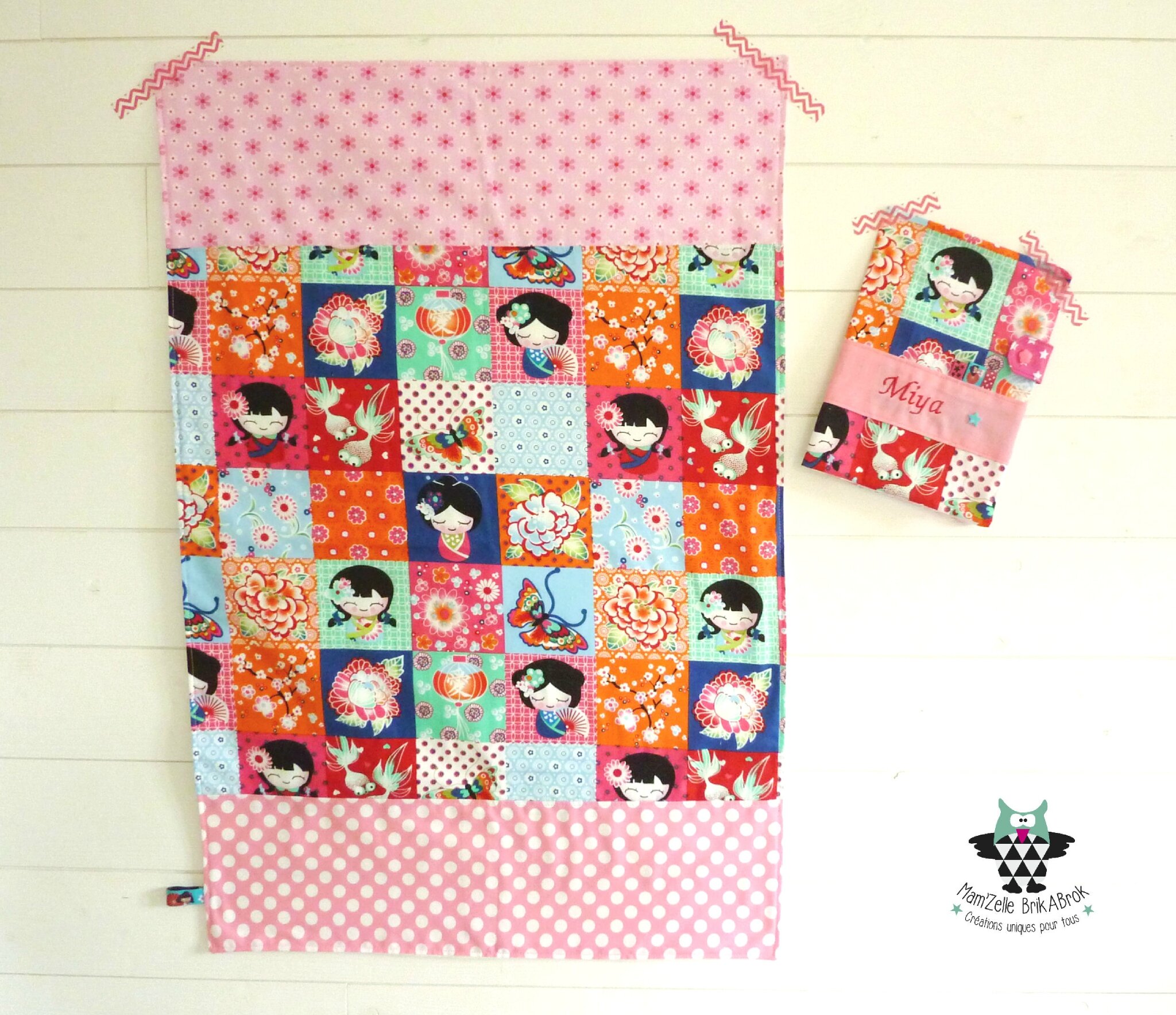 Couverture bébé et protège carnet de santé assortis