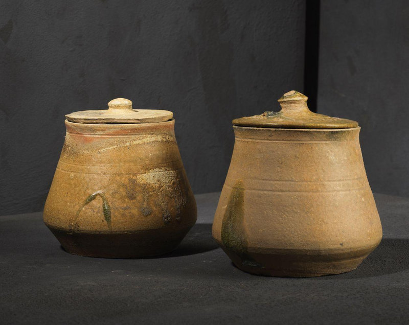 Lot de deux pots à couvercle, Vietnam, période Hán-Việt, 1°-3° siècle