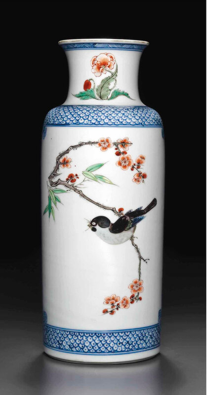 2014_NYR_02830_2126_000(an_unusual_famille_verte-decorated_blue_and_white_rouleau_vase_kangxi) (2)
