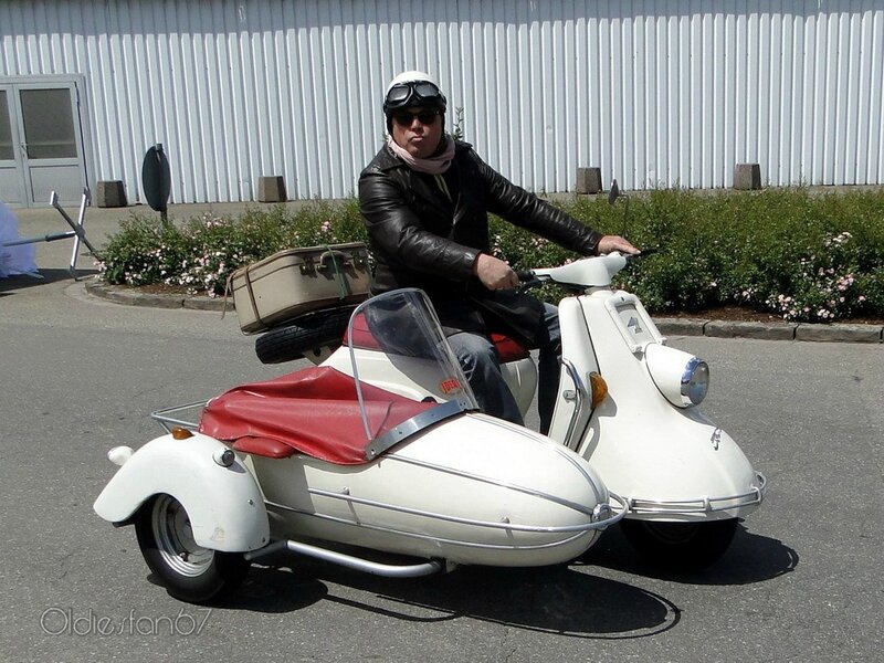 scooter + side car 1