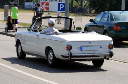 Bmw 1600 cabriolet (RegioMotoClassica 2011) 02