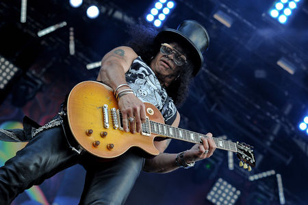 7459_Slash