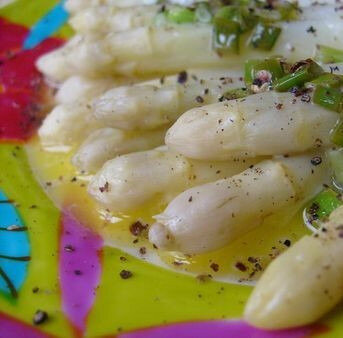 Asperges au beurre citron et ciboulette