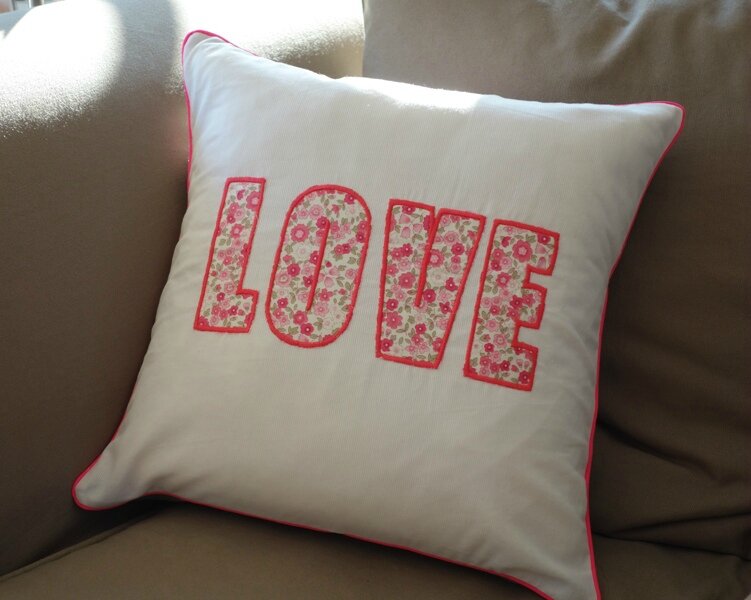 Coussin LOVE 3
