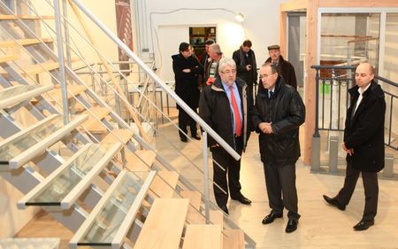 ORIAL VISITE CC3R 2011 escalier show-room