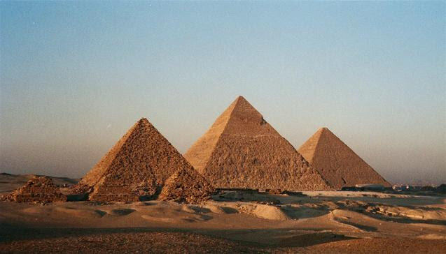 photo pyramide