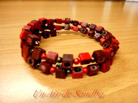 Bracelet rouge (2)